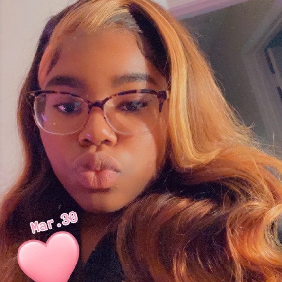 Meet your Posher, Octavia - Picture 1 of 1